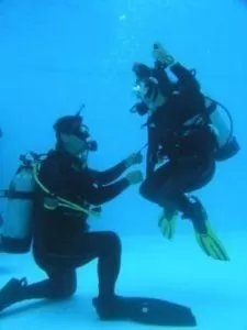 padi-idc-candidates-confinedwater-hovering